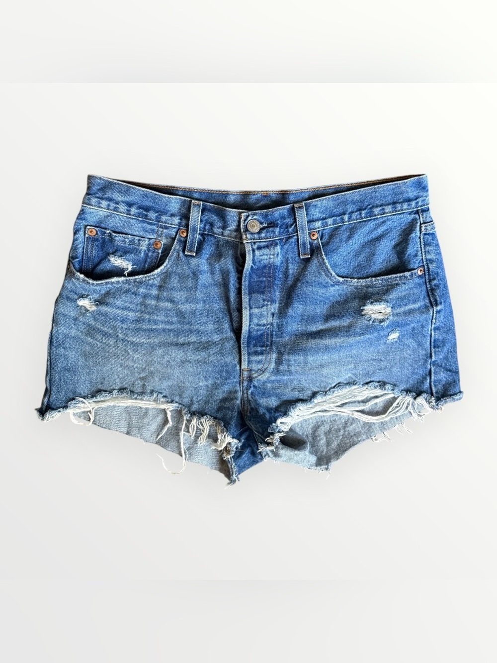 Levi’s 501 Classic Distressed cotton Denim Shorts distressed hem 32 or size 14